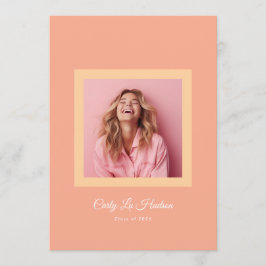 Enkel Pastell Minimal Gymnasiefoto Examensram Meddelande