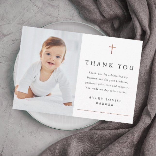 Enkel Rosa Guld Kors Foto Religiöst Dop Tack Kort (Elegant and simple photo baptism thank you card with rose gold foil cross and minimal typography.)