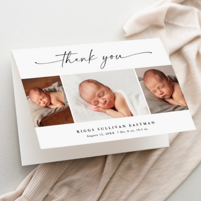 Enkel Skript 3 Foto Collage Bebis Tack Kort (Elegant modern script 3 photo collage baby photo thank you card.)