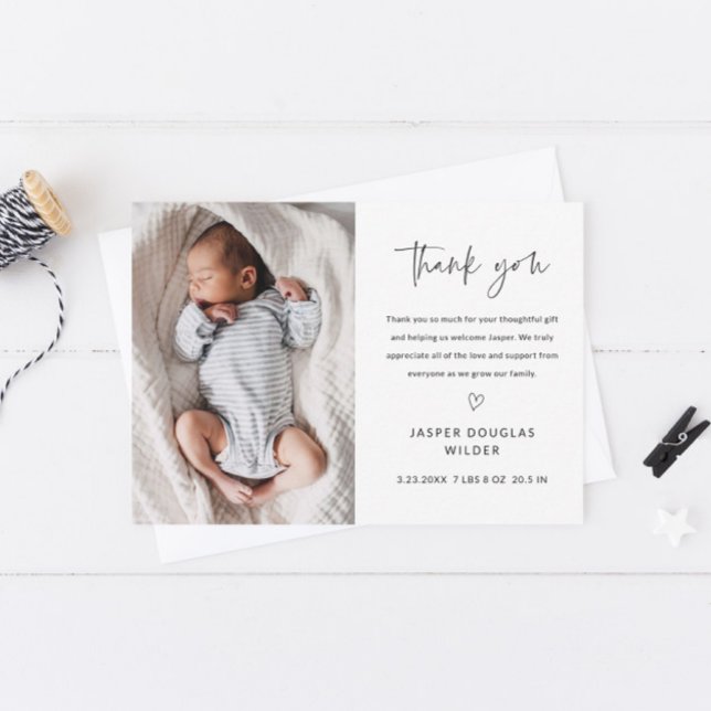 Enkel Skript Svart och Vitt Bebis Foto Tack Kort (Simple handwritten black and white baby photo thank you card.)