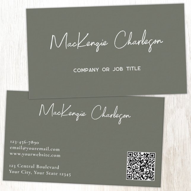 Enkel skriptnamn och text QR-kod Sage Green Visitkort (Simple modern script minimalist business card with QR code sage green)