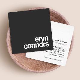 Enkel svart, fetstilt modern typografi fyrkantigt visitkort