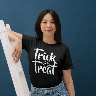 Enkel talesman för Bus eller godis Halloween-famil T Shirt