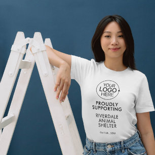 Enkel typografi för att befordra Logotypen T Shirt