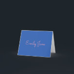 Enkel typografi i Rosa och blå Personlig Anteckningskort<br><div class="desc">En söt,  modern,  enkel design av ditt namn i en roligt typografi i stil i tusenårig rosa på en koboltblå bakgrund.</div>