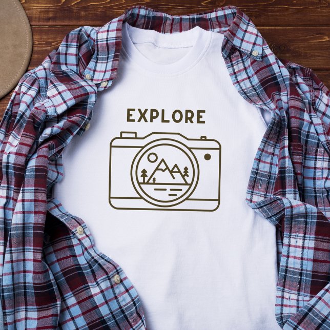 Enkel Utforska Mer Kamera T Shirt (Explore, Adventure, Cool)