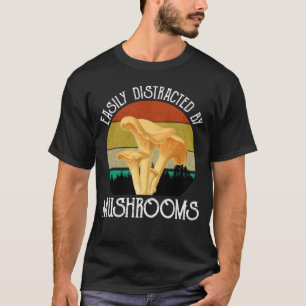 Enkel utspridd av svampar (Chanterelle) T Shirt