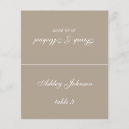 Enkel vigselbordskort med tryckt gästnamn i taupe