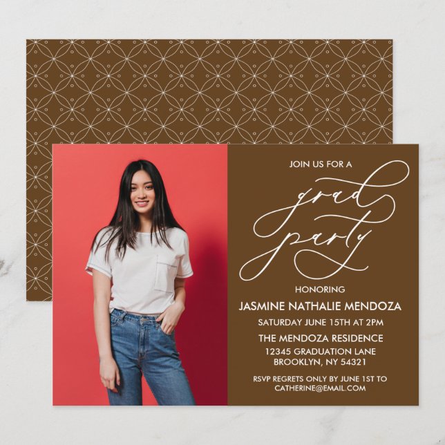 ENKEL WHIMSICAL CALLIGRAPHY STUDENTEN INVICATION INBJUDNINGAR (Fram/baksida)