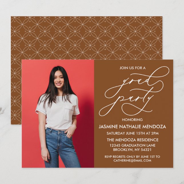 ENKEL WHIMSICAL CALLIGRAPHY STUDENTEN INVICATION INBJUDNINGAR (Fram/baksida)