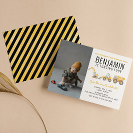 Enkelt byggnadsverk vid födelsedag Lastbil Party Inbjudningar