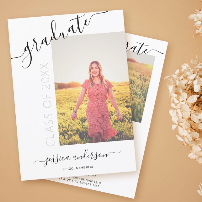 Enkelt Calligraphy White Black Studenten 2 Photo Inbjudningar (Skapare uppladdad)