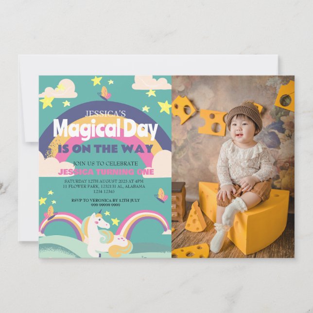 Enkelt cute Girl Photo Unicorn First Birthday Baby Inbjudningar (Framsida)