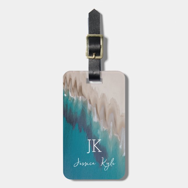 Enkelt Elegant Blue Beach Typography Monogram Namn Bagagebricka (Vertikal Framsida)