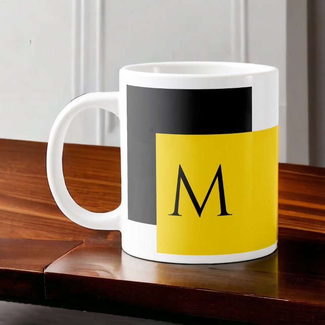 Enkelt Färg-block med Gult med Monogram Initial Jumbo Mugg (Modern styling with mid-century flair, personalize this cool mug with your monogram initial.)