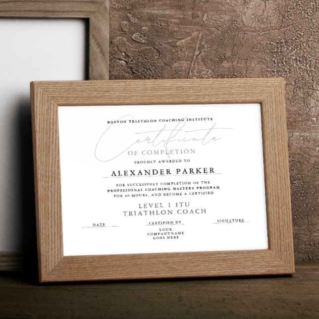 Enkelt intyg för svart och vitt Studenten (Skapare uppladdad)