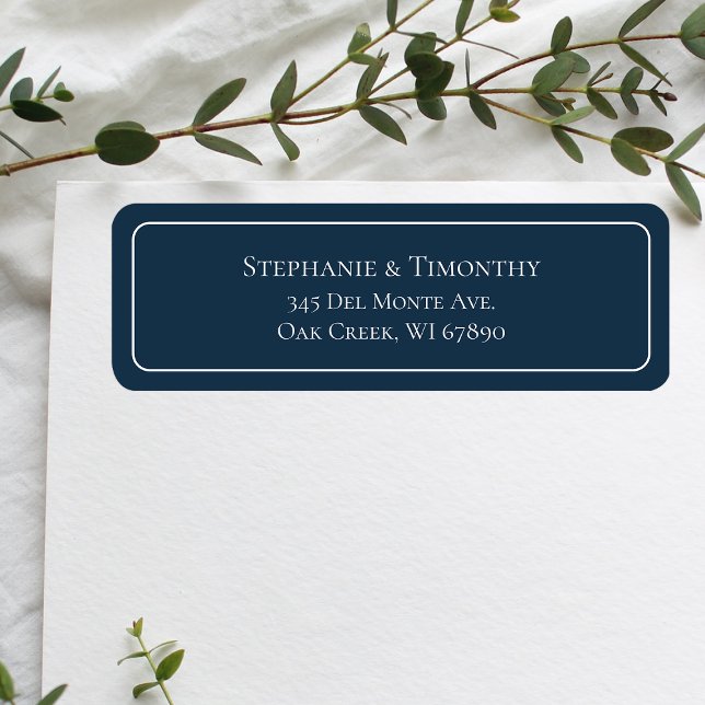 Enkelt klassiskt blå Returadress i Bröllop Returadress Etikett (Effortlessly manage wedding correspondence with our simple return labels, ensuring seamless mailing.)