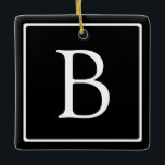 Enkelt klassiskt monogram | Svartvitt Julgransprydnad Keramik<br><div class="desc">Minimal och klassad.</div>