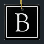 Enkelt klassiskt monogram | Svartvitt Julgransprydnad Keramik<br><div class="desc">Minimal och klassad.</div>