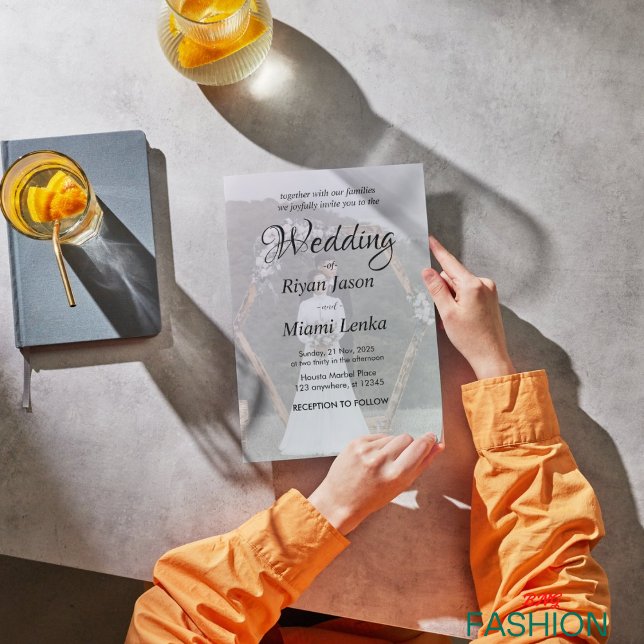 Enkelt klassiskt svart och vitt övertäckt foto Brö Inbjudningar (Skapare uppladdad)