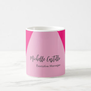 Enkelt kvinnligt minimalistiskt kalligrafi kaffemugg