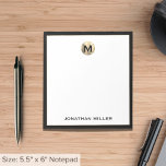 Enkelt lyxmonogram anteckningsblock<br><div class="desc">Höjd ditt skrivbordsspel med det här monogrammade anteckningsblocket med enkel klassisk blocktypografi och ett svart ram med ett borstat guld-medallionmonogram. Anteckningsblocket innehåller utrymme för anpassningsbar, t.ex. ditt namn eller den anpassningsbar du vill ha, skapar perfekt för använda för personlig eller professionell. Använda det att skriva anteckningar, idéer och påminnelser i...</div>