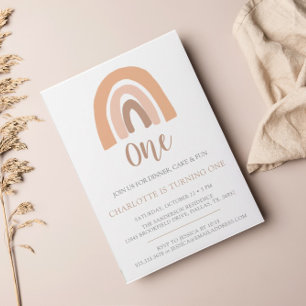 Enkelt minimalistiskt Boho-regnbåge första födelse Inbjudningar