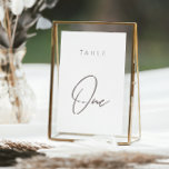Enkelt minimalistiskt Calligraphy Bröllop-Bordsnum<br><div class="desc">Utformningen har ett handskrivet teckensnitt och modern minimalistisk design. Designad att samordna med för den europeiska uppsamlingsinbjudan. Om du vill ändra information klickar du på "Anpassa". Visa samlingslänken på den här sidan om du vill se alla matchande objekt i den här vackra designen eller se samlingen här: https://bit.ly/3iNzQAD</div>