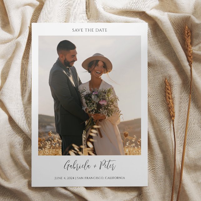 Enkelt minimalistiskt foto Bröllop spara datum Inbjudningar (Skapare uppladdad)