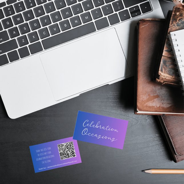 Enkelt minimalistiskt Lila Gradient QR Visitkort (Back And Front)