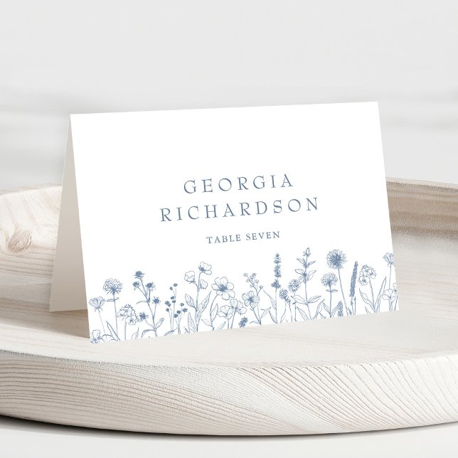 Enkelt minimalistiskt periwinkle-platskort för blo bordsnummer (Simple Minimalist blue Periwinkle Wildflower Wedding guest name place card)