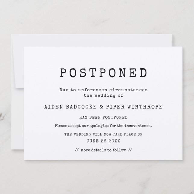 enkelt minimalistiskt skrivmaskinsbröllop uppskjut inbjudningar (Framsida)