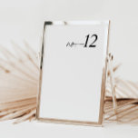 Enkelt minimalistiskt svartvitt-Bordsnummer Bordsnummer<br><div class="desc">Den här eleganten och den underskattade designen gör bord lite sofistikerad. Med ett klassiskt svart-vitt-färg-system kompletterar det utan problem olika bröllop-teman. Med de här bordsnumren kan dina gäster enkelt hitta sitt tilldelade bord samtidigt som de lägger till en snyggt,  minimalistisk estetik till din bröllopsmottagning.</div>