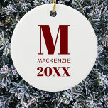 Enkelt Monogram Namn Year Red and White<br><div class="desc">Modern enkel typografi,  minimalistisk monogram namn och årskonstruktion som kan ändras för att anpassa sig. Ett festivt system för helgdag,  rött och vitt färg.</div>