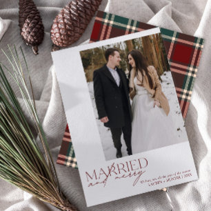 Enkelt rödblekt gift och Merry Newlyweds Photo Julkort