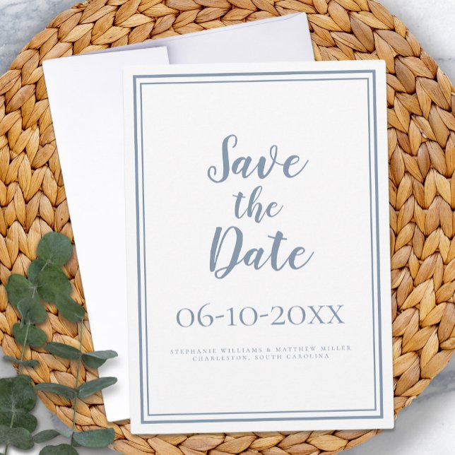 Enkelt skript - blått, modernt, minimalistiskt Brö Spara Datumet (Simple Script Dusty Blue Modern Minimalist Wedding Save The Date)