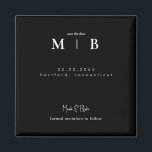 Enkelt Sleek Monogram Black Bröllop spara datum Magnet<br><div class="desc">Contemporary Monogram Black Bröllop spara datum Magnet. Formell inbjudan att följa.</div>