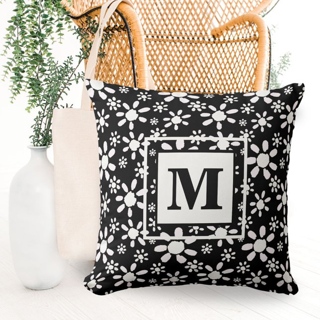 Enkelt svart vit Daisy blomma Mönster Monogram Kudde (Skapare uppladdad)