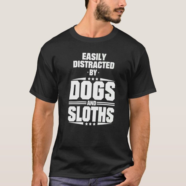 Enkelt utspridd av slottider och Hundar T Shirt (Framsida)