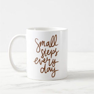 Enkla Eleganta Små Steg Varje Dag Handskriven Kaffemugg