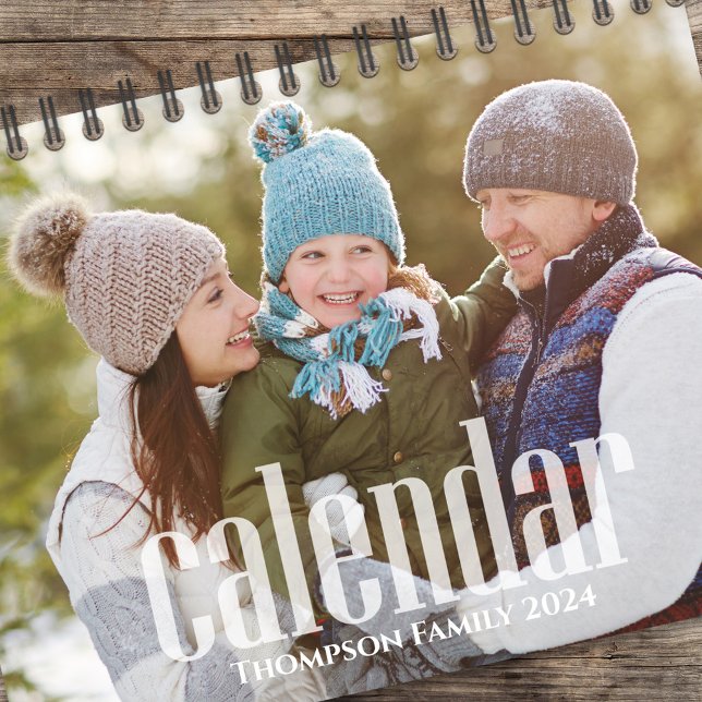 Enkla fotomånader Minimalistisk typografi Stil Kalender (Simple photo calendar with block-style lettering transparent overlay. )