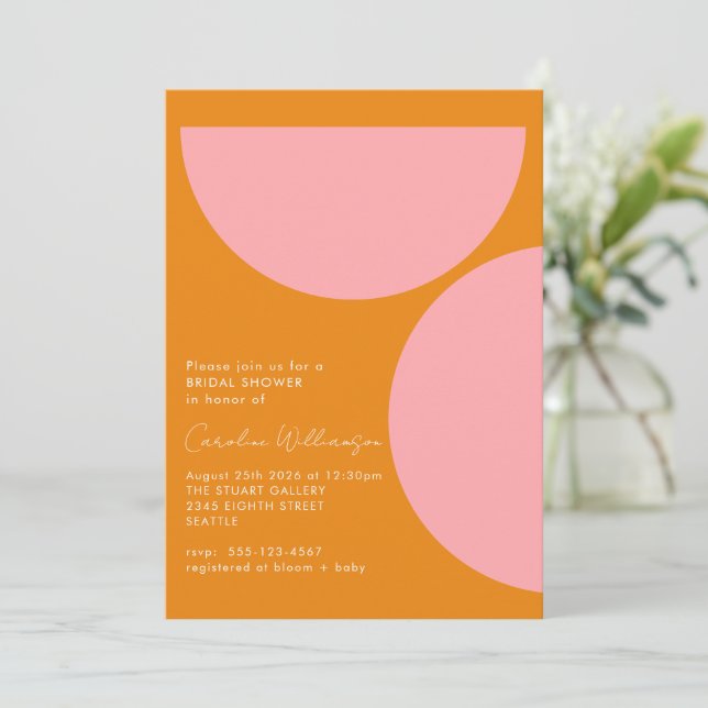 Enkla geometriska former Rosa Orange Bröllopsdusch Inbjudningar (Stående Fram)