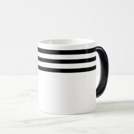 Enkla minimalistiska svarta och vita ränder magisk mugg