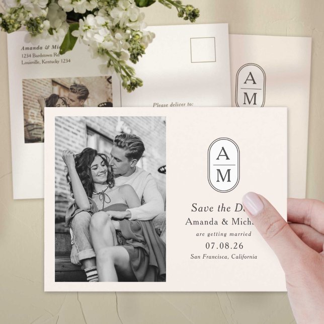 Enkla moderna initialer i beige, foton sparar datu meddelande vykort (Skapare uppladdad)