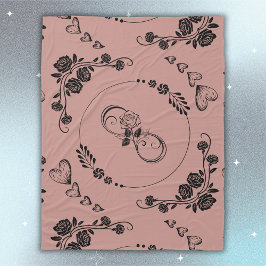 Enkla svarta hörn, Blommigt, oändlighet på plommon Fleecefilt