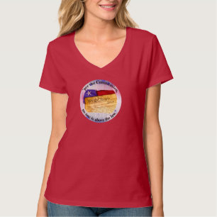 - Enligt konstitutionen står ingen över lagen. T Shirt