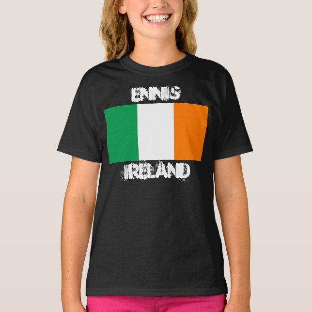 Ennis, Irland med Irish flagga Tee (Framsida)