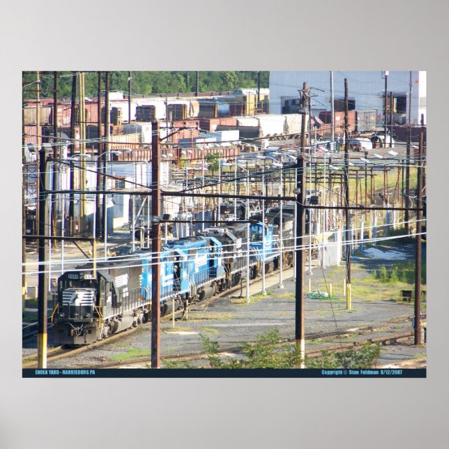 Enola Railroad Yard, Harrisburg Pennsylvania Poster (Framsidan)