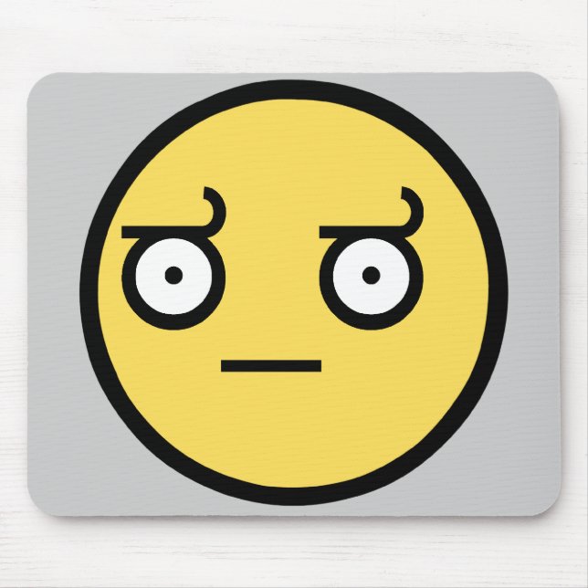 Enormt ogillandeansikte musmatta (Framsidan)