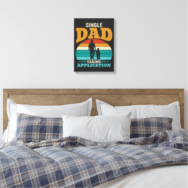 Ensamma pappa tar emot ansökan canvastryck (Insitu (sovrum))
